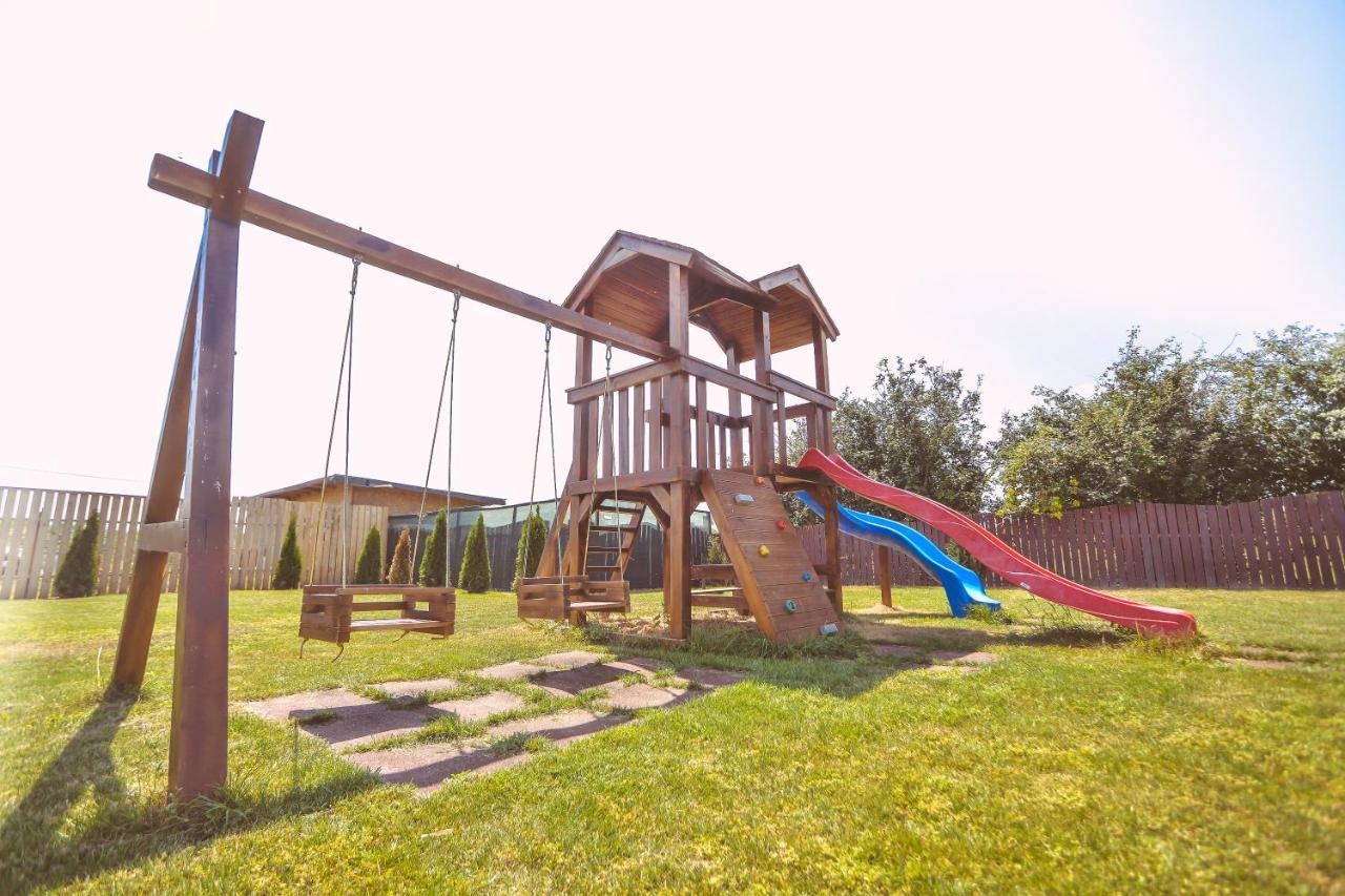 Pensiunea Ovidiu Crisan  Exterior foto